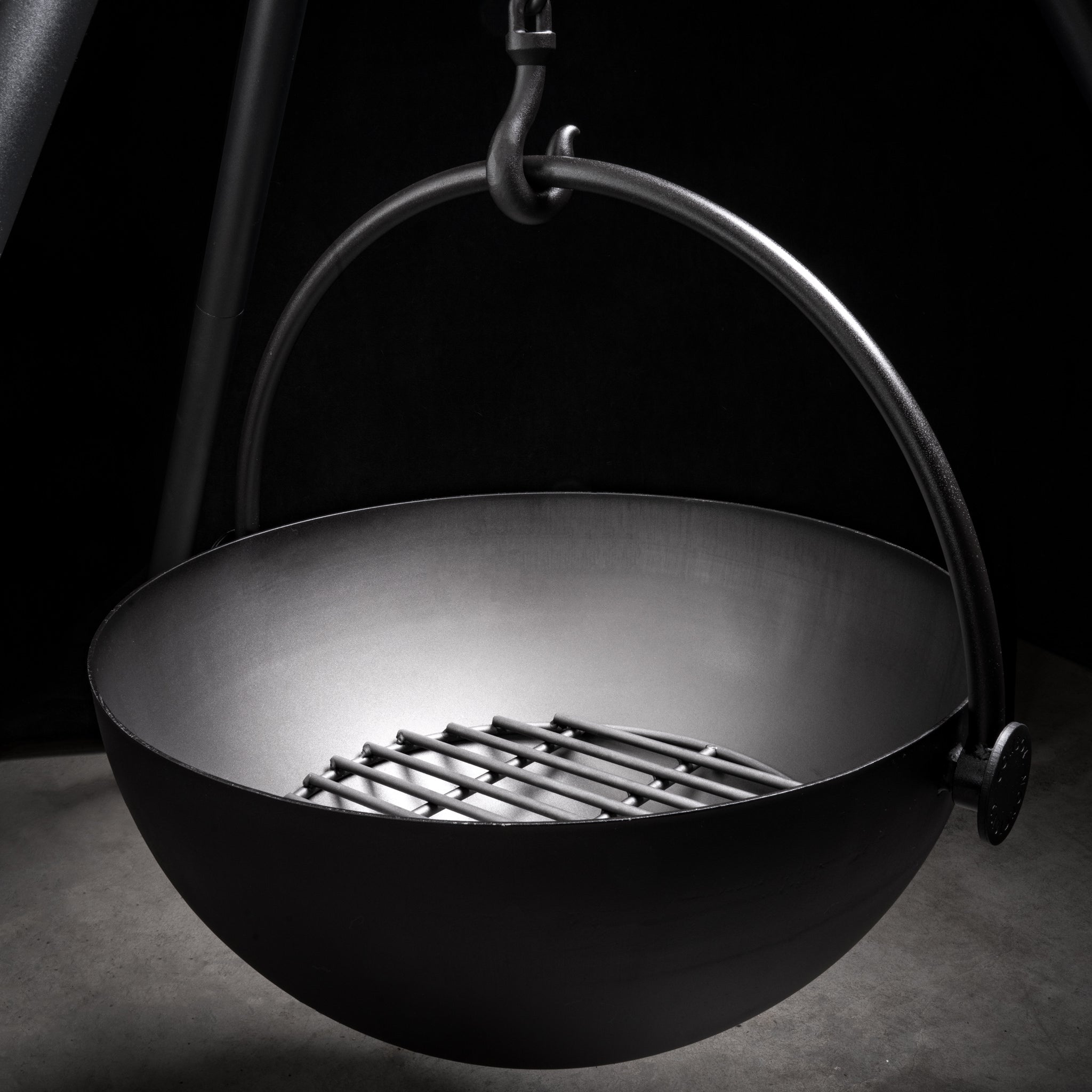 THE DUDE® - 35lbs, 24-Inch Diameter Hanging Fire Pit and Grill